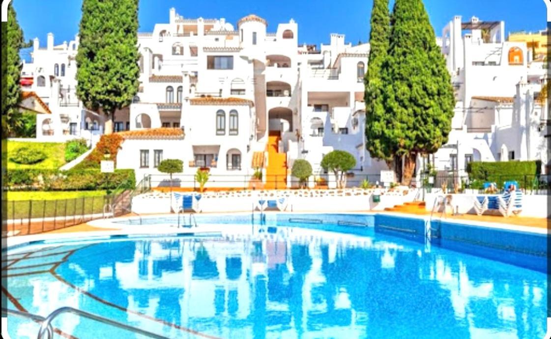 Apartamento Pueblo Evita Apartment Benalmadena Luaran gambar